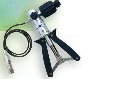 Calibrator-Device with Digital Manometers